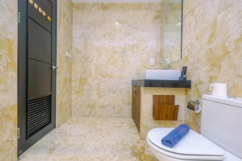 Джакарта: Elegant 2BR with Study Room Essence Dharmawangsa Apartment