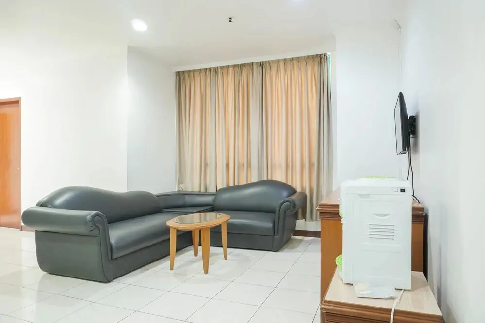 Джакарта: Spacious and Good 3BR Pangeran Jayakarta Apartment