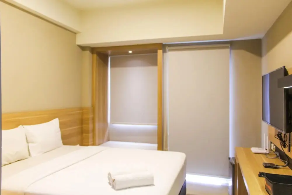 Чикаранг: Cozy and Comfortable Studio (No Kitchen) Apartment at Mustika Golf Residence