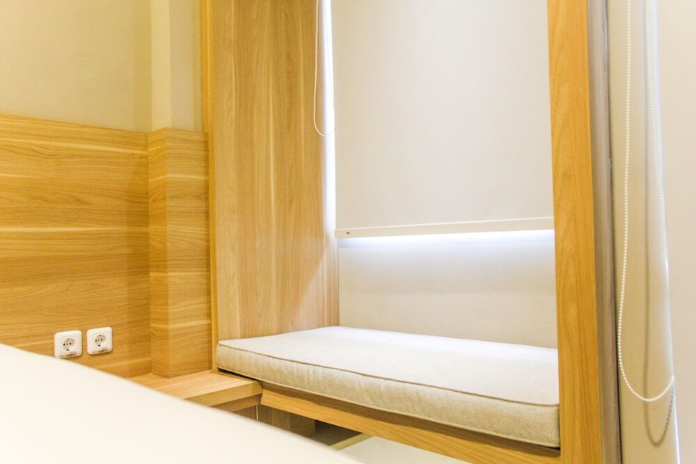 Чикаранг: Cozy and Comfortable Studio (No Kitchen) Apartment at Mustika Golf Residence