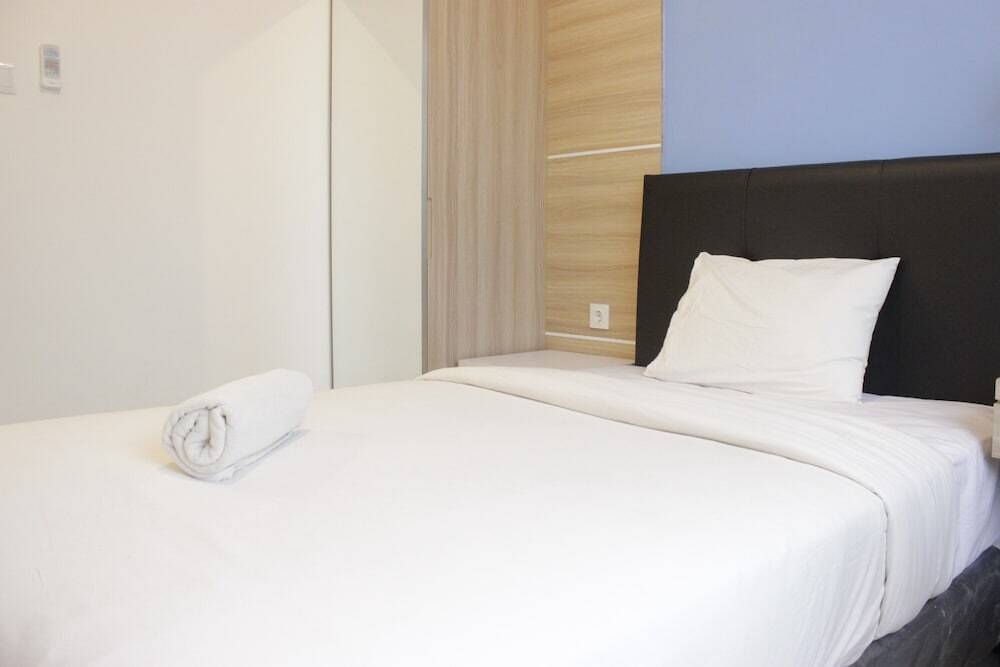 Бандунг: Minimalist Studio Semi Apartment at The Lodge Paskal near BINUS University