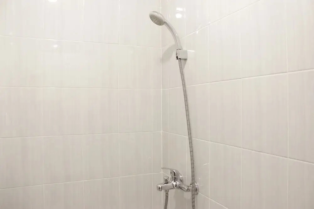 Бандунг: Minimalist Studio Semi Apartment at The Lodge Paskal near BINUS University