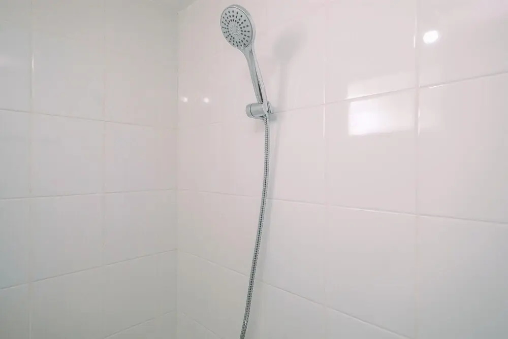 Джакарта: Clean and Simply Cozy 2BR Bassura City Apartment