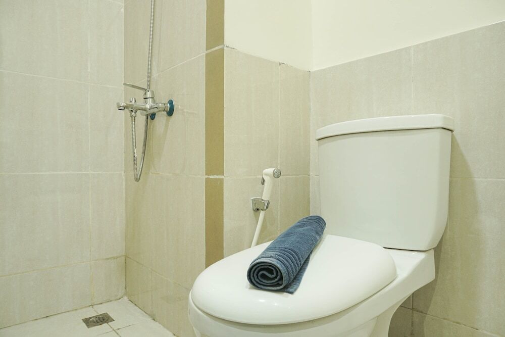 Сибату: Comfy and Modern 2BR at Meikarta Apartment