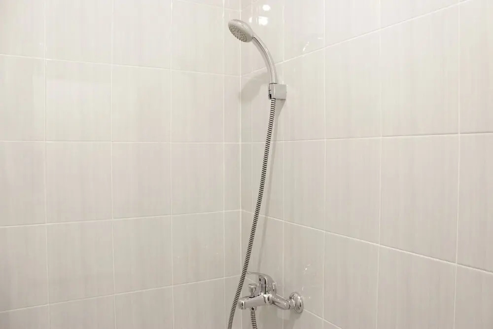 Бандунг: Pleasant Studio Semi Apartment at The Lodge Paskal near BINUS University