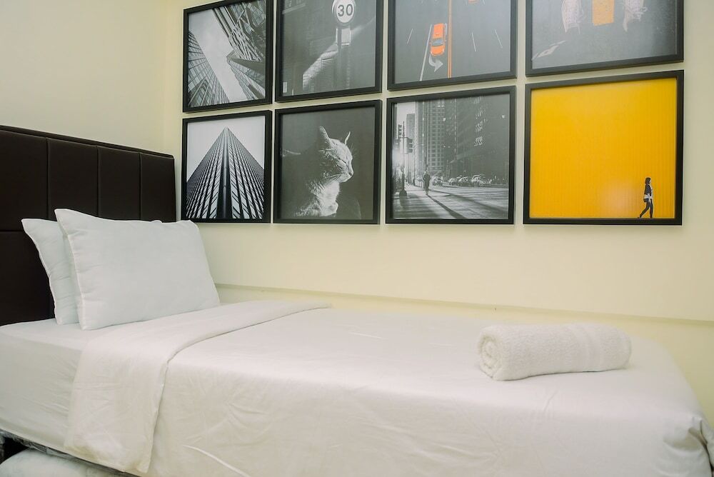 Сибату: Comfortable 2BR at Meikarta Apartment