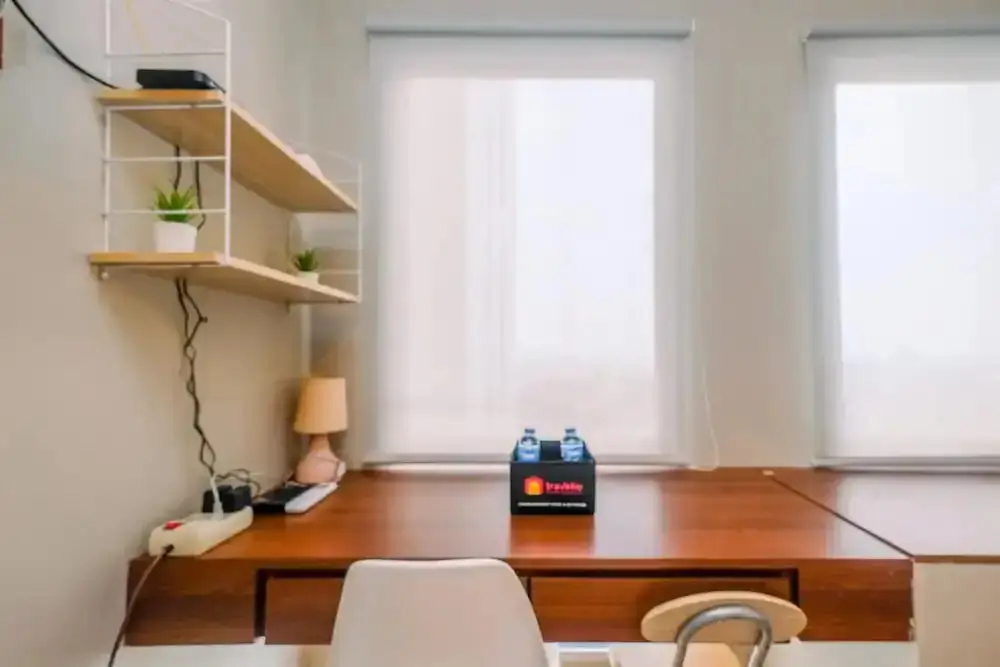 Бекаси: Modern and Compact Studio at Patraland Urbano Apartment