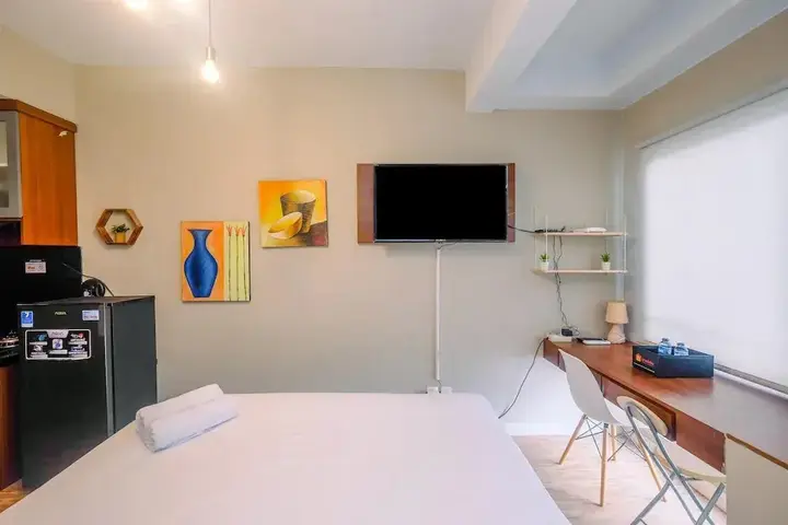 Бекаси: Modern and Compact Studio at Patraland Urbano Apartment