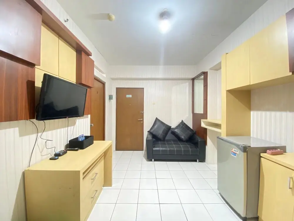 Бандунг: Stylish & Strategic 2BR at Gateway Ahmad Yani Cicadas Apartment near Mall