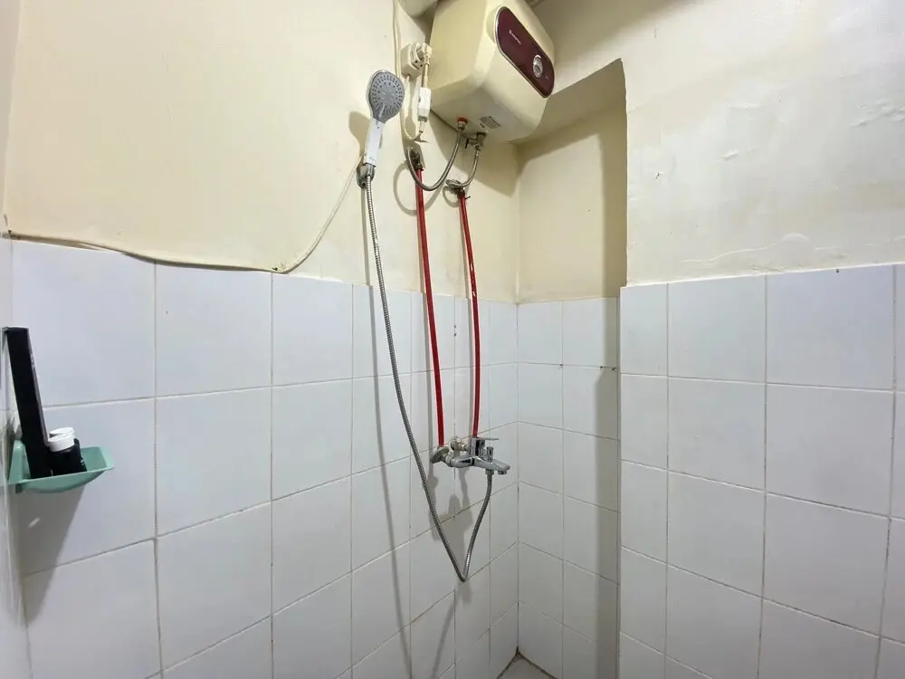 Бандунг: Stylish & Strategic 2BR at Gateway Ahmad Yani Cicadas Apartment near Mall