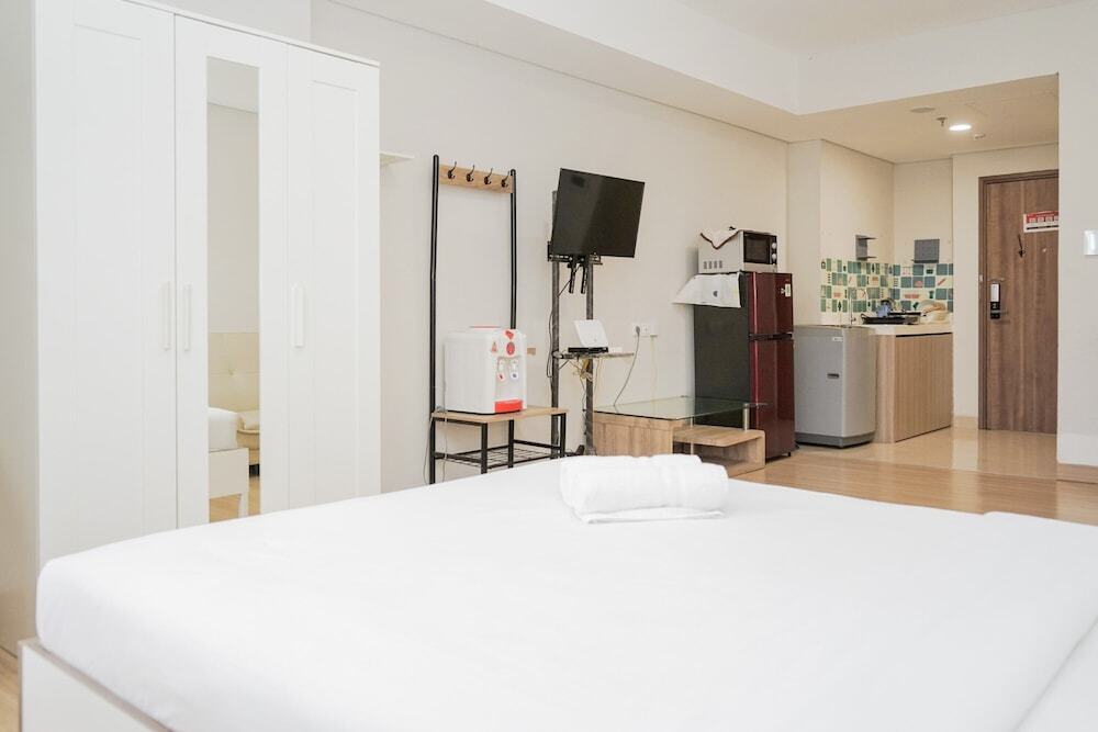 Тангеранг: Elegant and Comfort Studio at Skandinavia Apartment