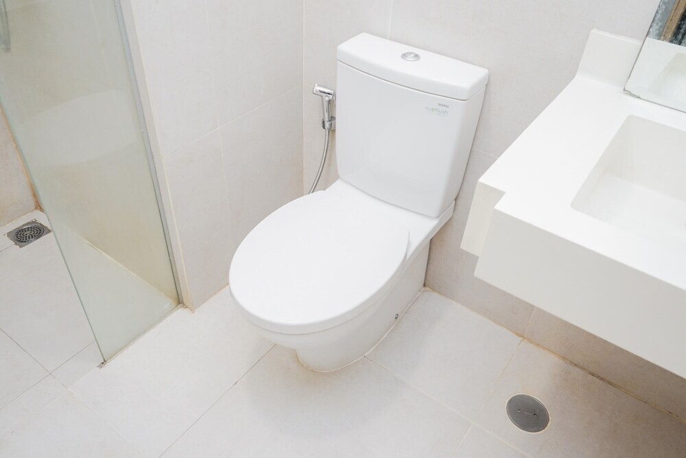 Тангеранг: Elegant and Comfort Studio at Skandinavia Apartment