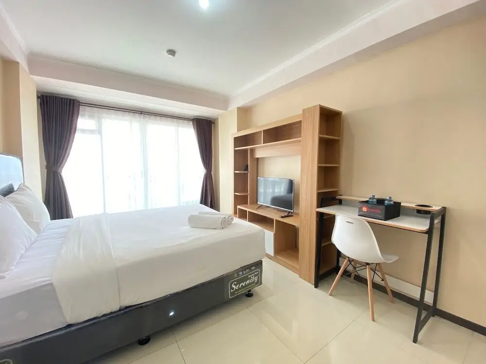 Бандунг: Sunnyside Studio Room at Apartment Gateway Pasteur near Exit Toll Pasteur