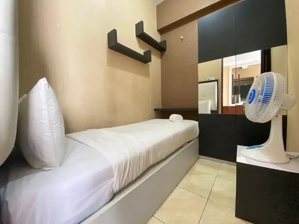 Бандунг: Comfy & Well Appointed 2BR at Tamansari Panoramic Apartment