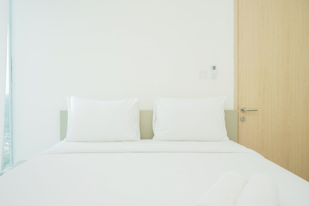 Южный Тангеранг: Cozy 1BR with Best View Tree Park City Apartment