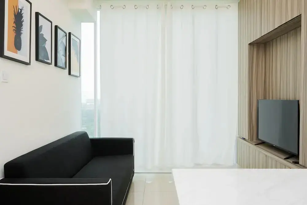 Южный Тангеранг: Cozy 1BR with Best View Tree Park City Apartment