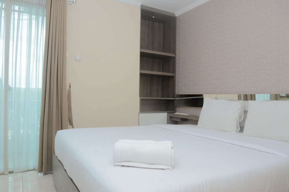 Джакарта: Comfort 1BR at The Boulevard Apartment