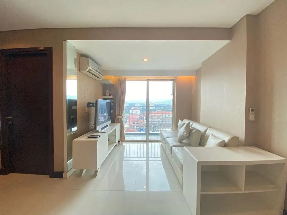 Бандунг: Deluxe & Well Appointed 2BR at El Royale Apartment