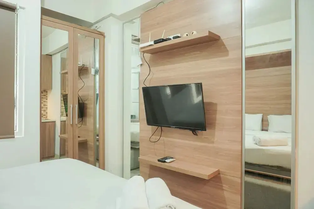 Джакарта: Lovely and Strategic Studio at Green Pramuka Apartment