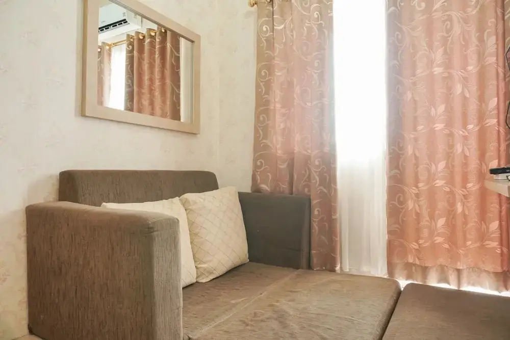 Джакарта: Comfort 2BR Green Pramuka City Apartment near Shopping Center