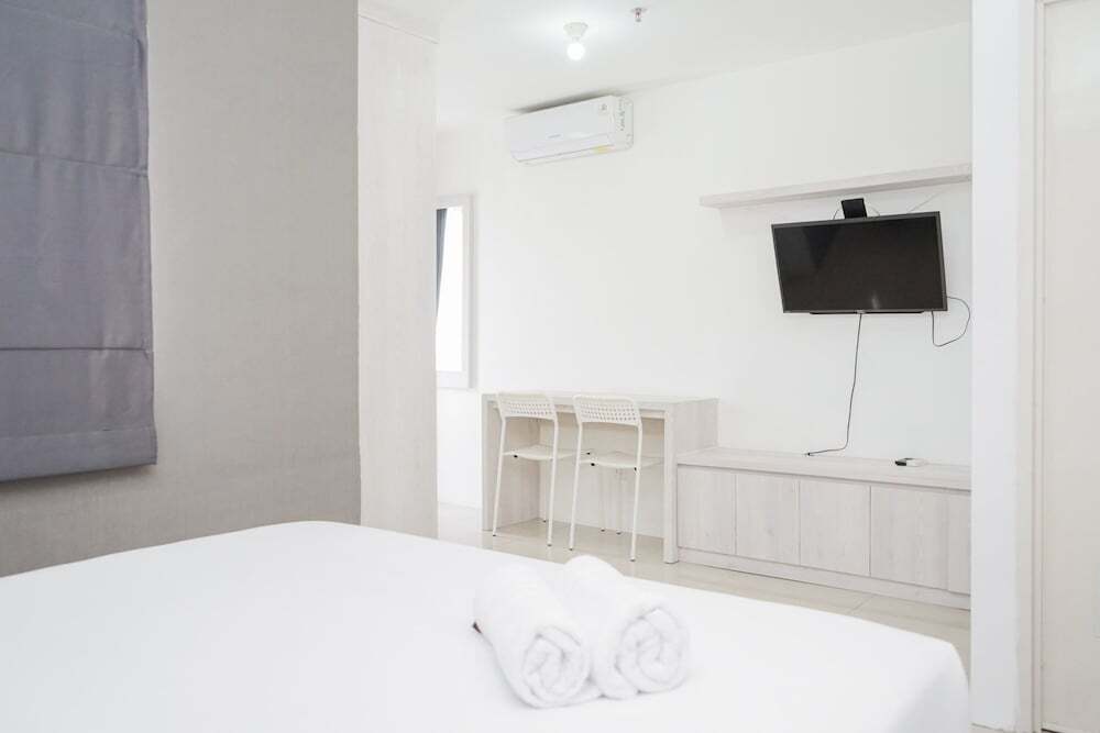 Южный Тангеранг: Bright Studio at Baileys Apartment