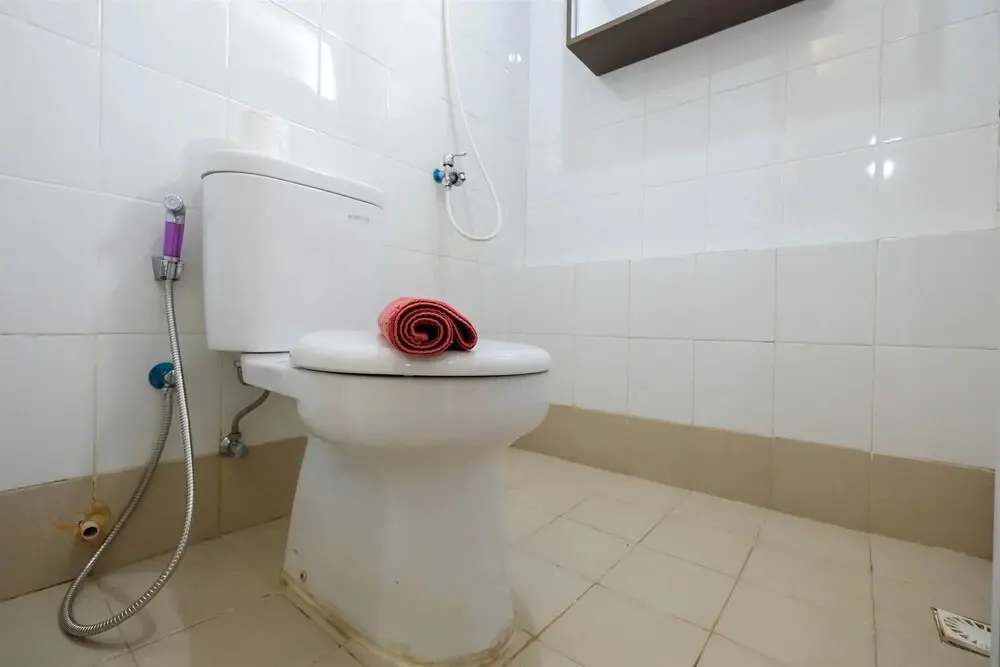 Джакарта: Elegant 2BR Bassura City Apartment