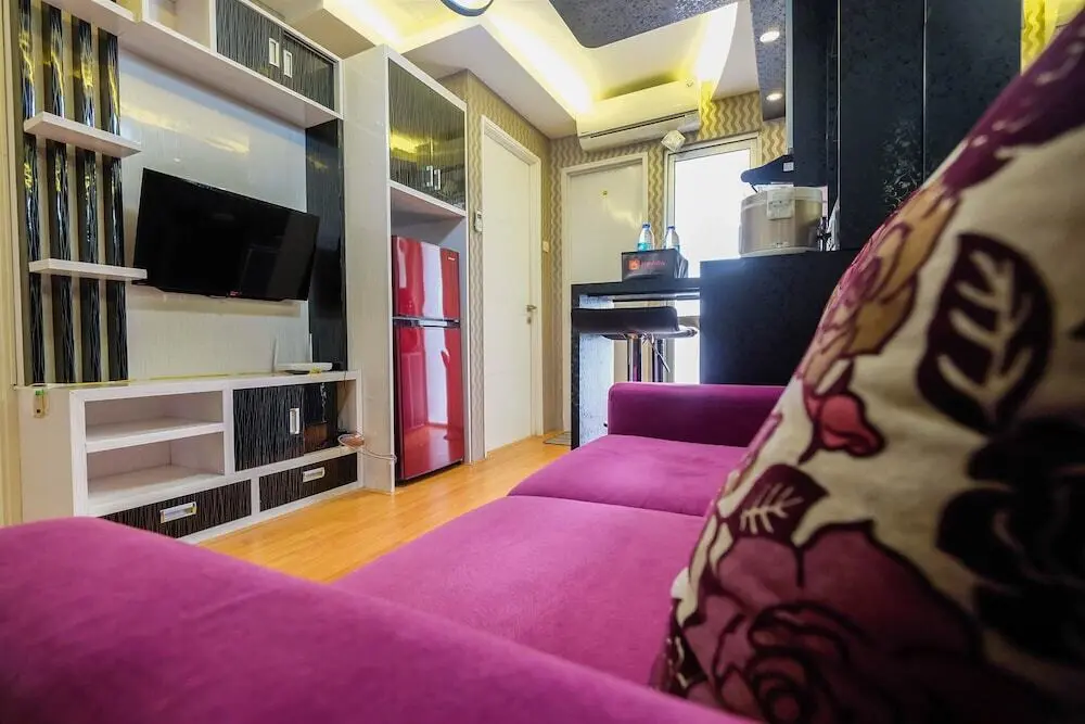 Джакарта: Elegant 2BR Bassura City Apartment