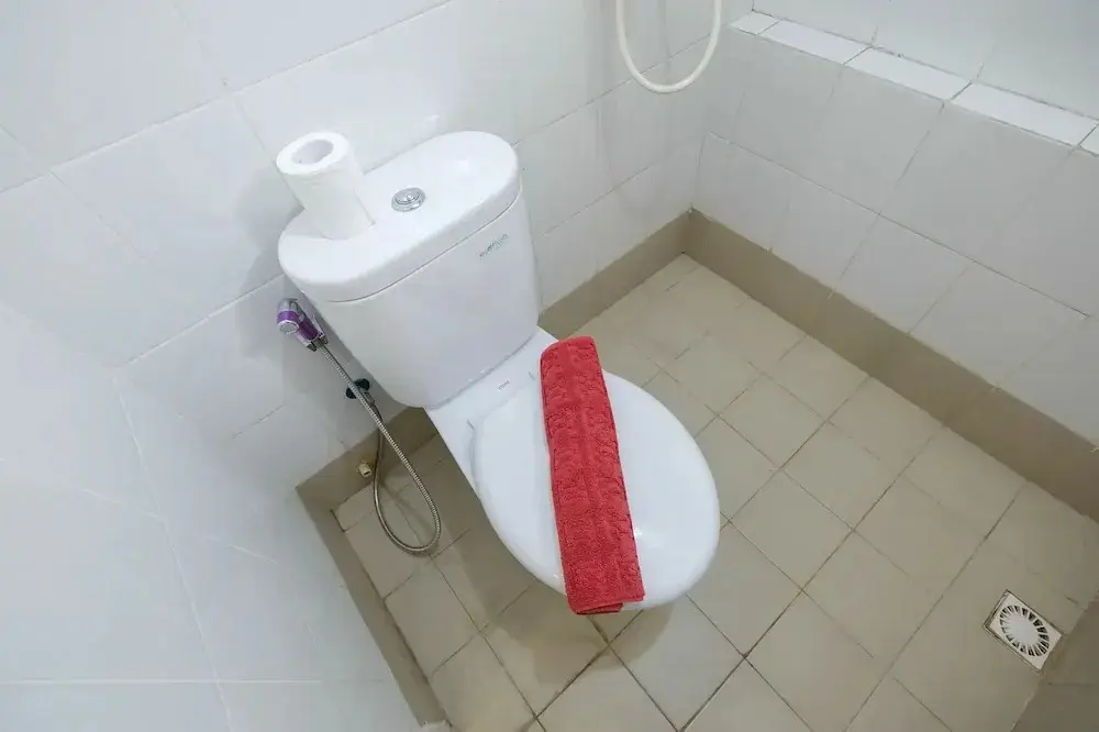 Джакарта: Elegant 2BR Bassura City Apartment