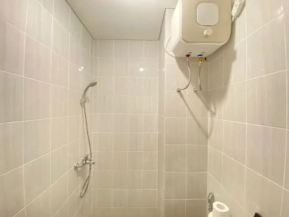 Бандунг: Comfortable Studio Semi Apartment at The Lodge Paskal near BINUS University