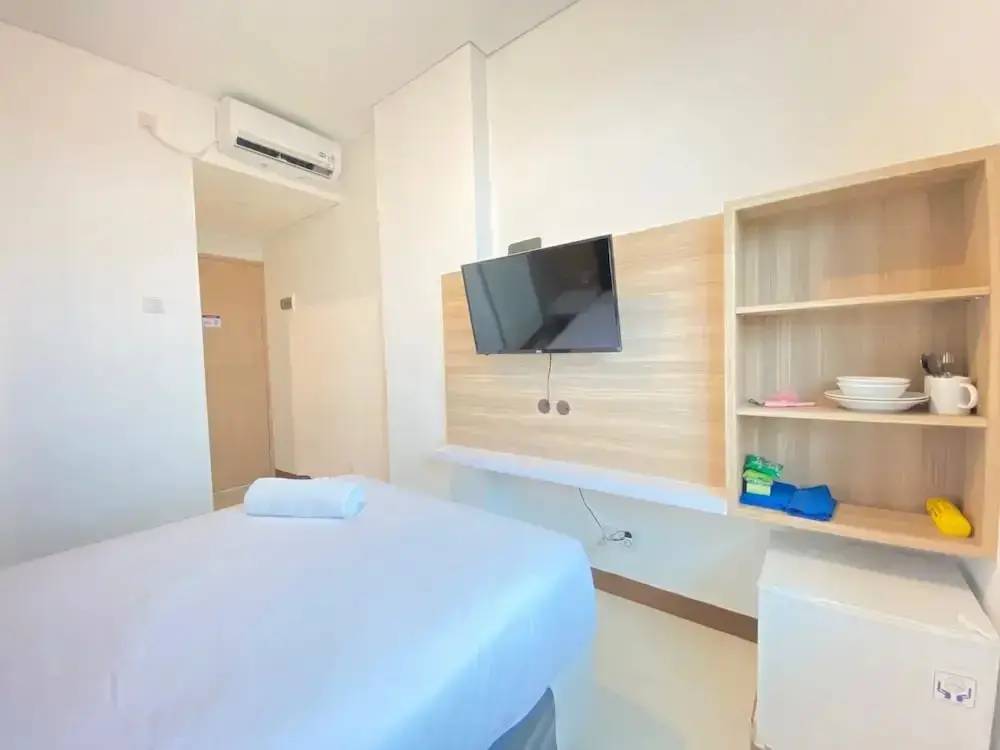 Бандунг: Comfortable Studio Semi Apartment at The Lodge Paskal near BINUS University