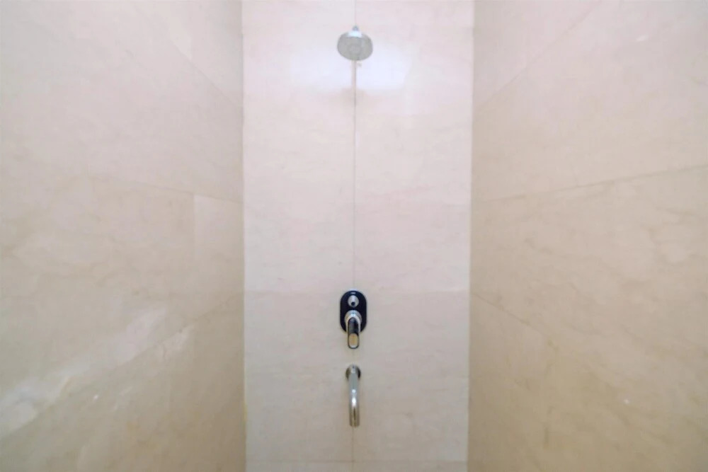 Джакарта: Brand New 2BR L'Avenue Apartment