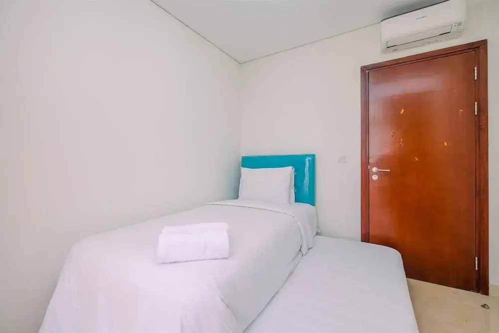 Джакарта: Brand New 2BR L'Avenue Apartment