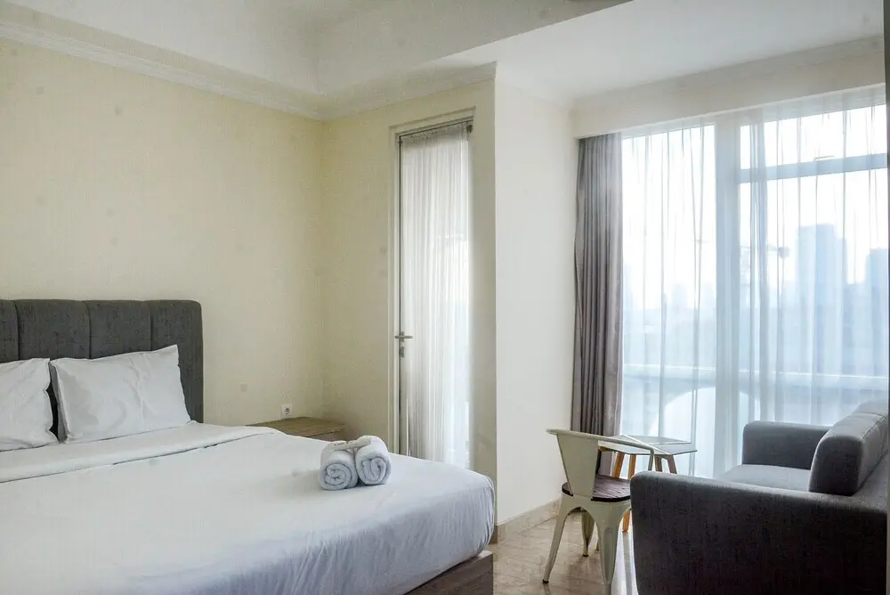 Джакарта: Great Location Studio at Menteng Park Apartment