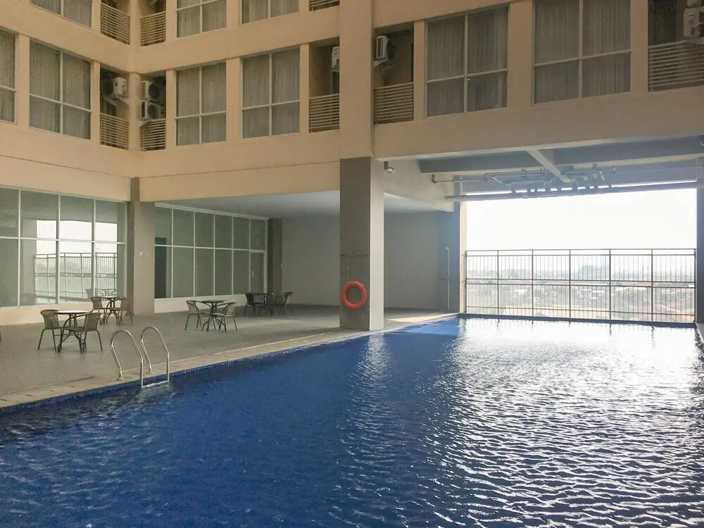 Сурабая: Spacious Comfortable 1BR Apartment at My Tower Surabaya