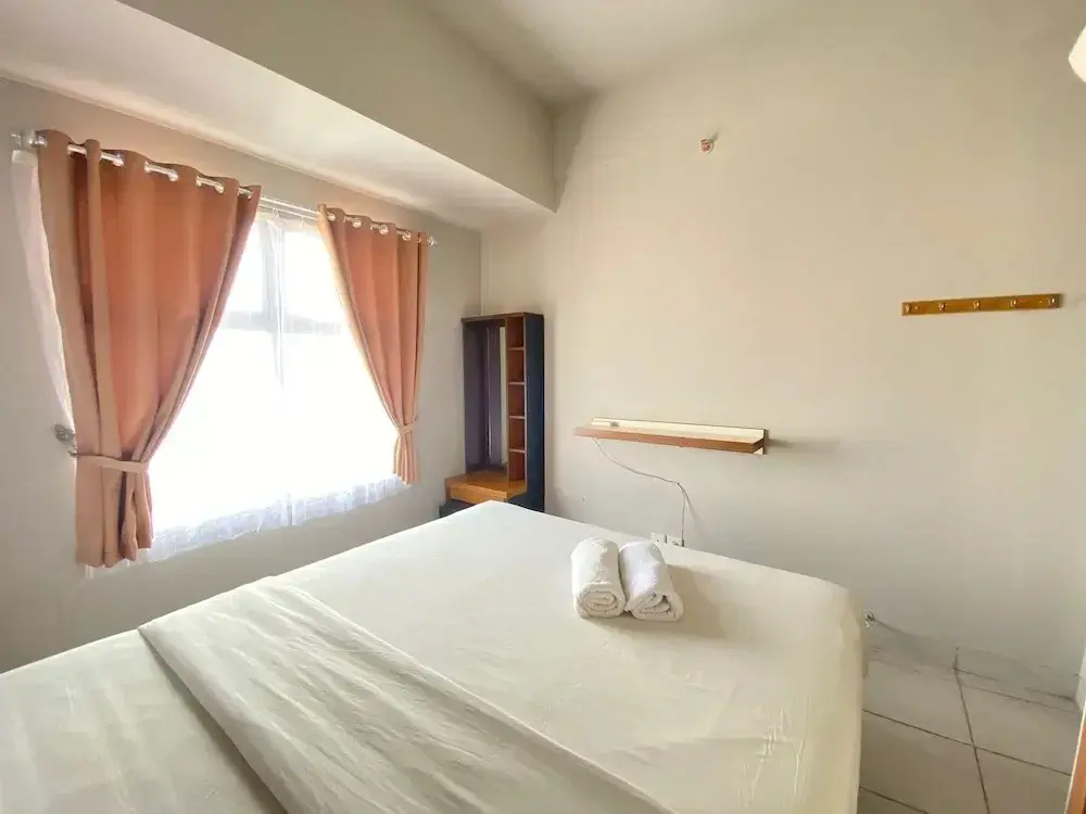 Бандунг: Comfy 2BR Apartment at Newton Residence near Tol Buah Batu