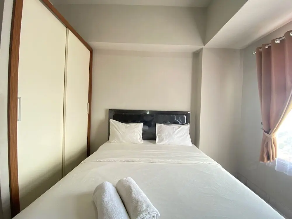 Бандунг: Comfy 2BR Apartment at Newton Residence near Tol Buah Batu