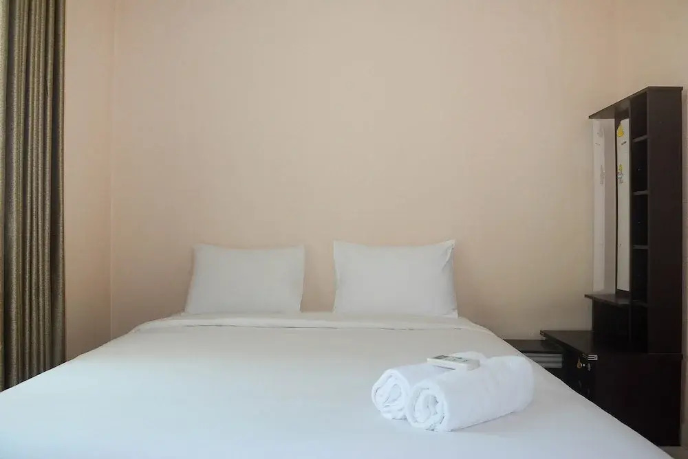 Джакарта: Simple and Comfortable 2BR at City Home MOI Apartment