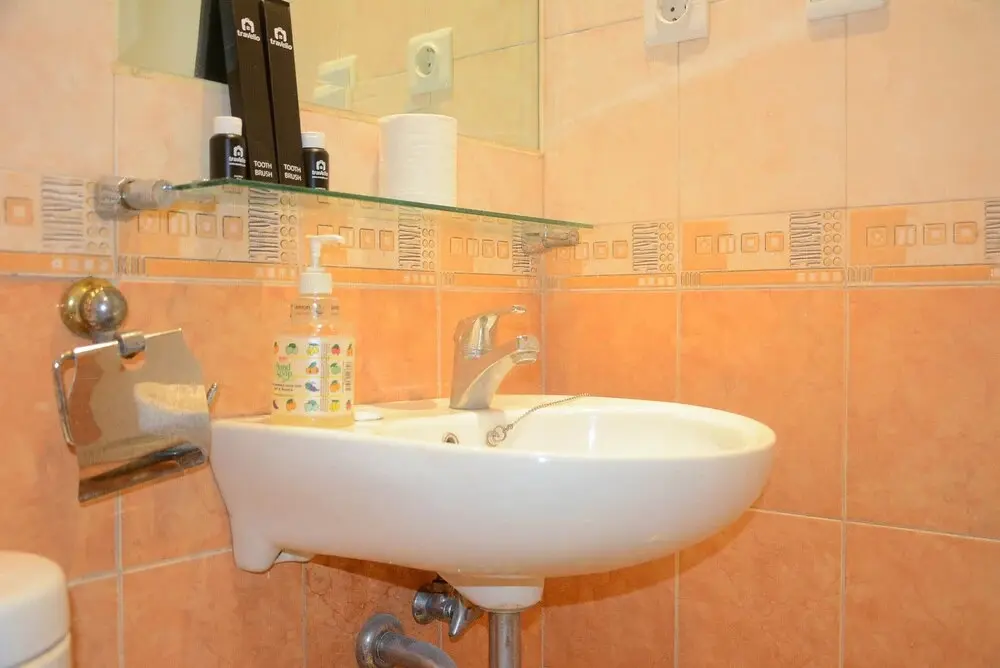 Джакарта: Simple and Comfortable 2BR at City Home MOI Apartment