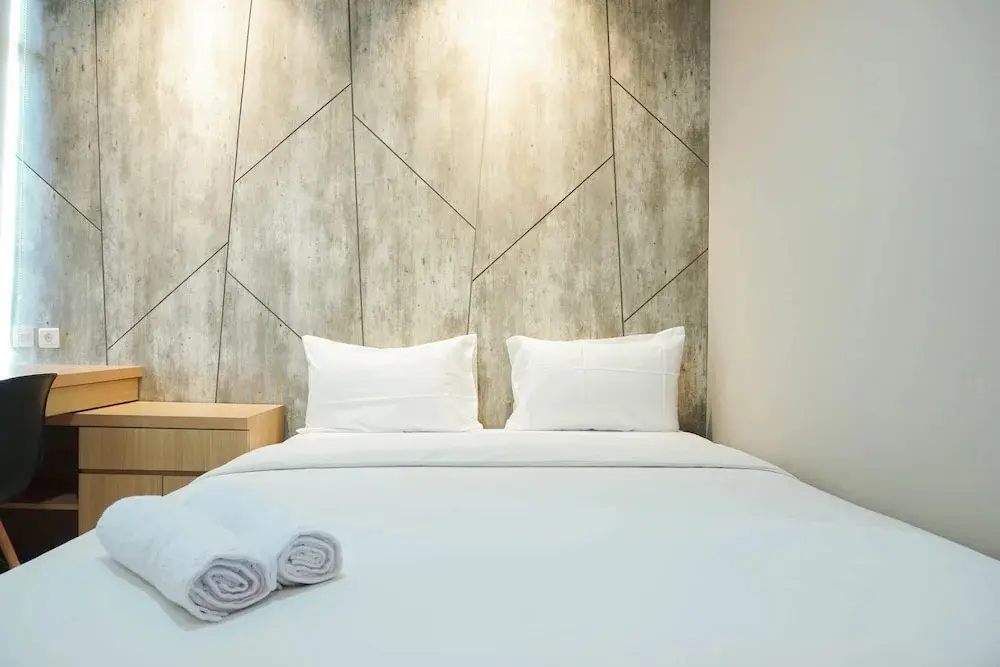 Джакарта: Brand New and Modern Studio at Ciputra International Apartment