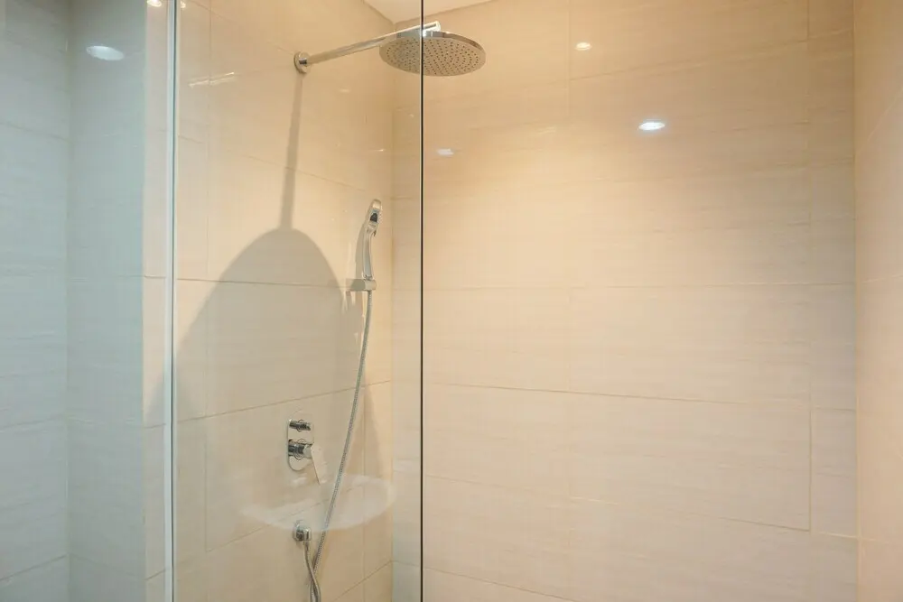 Джакарта: Brand New and Modern Studio at Ciputra International Apartment