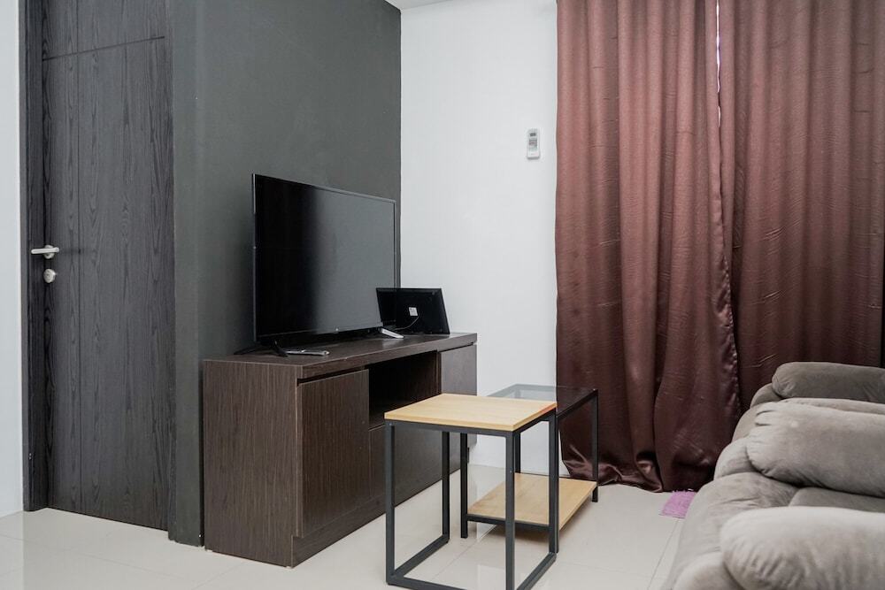 Южный Тангеранг: Dapper 2BR at Baileys Apartment