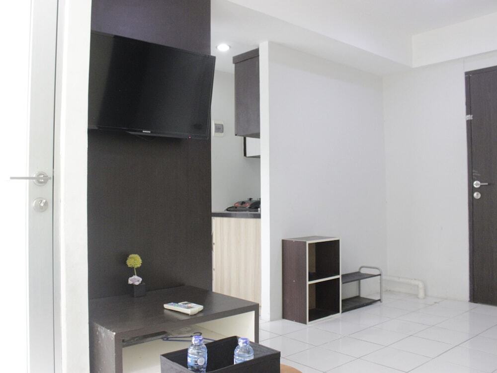 Бандунг: Homey 3BR Apartment at The Jarrdin Cihampelas