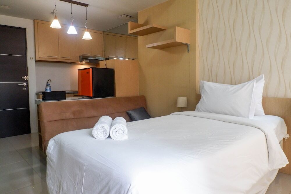 Сурабая: Best Price & Cozy Studio at The Square Apartment Surabaya