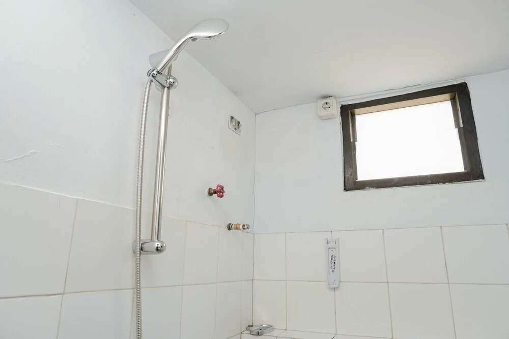 Джакарта: Comfortable 2BR Apartment at Kebagusan City