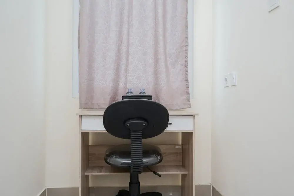 Legok: Comfy Studio Apartment at B Residence