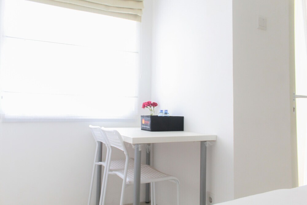 Южный Тангеранг: Snug Studio at Baileys Apartment