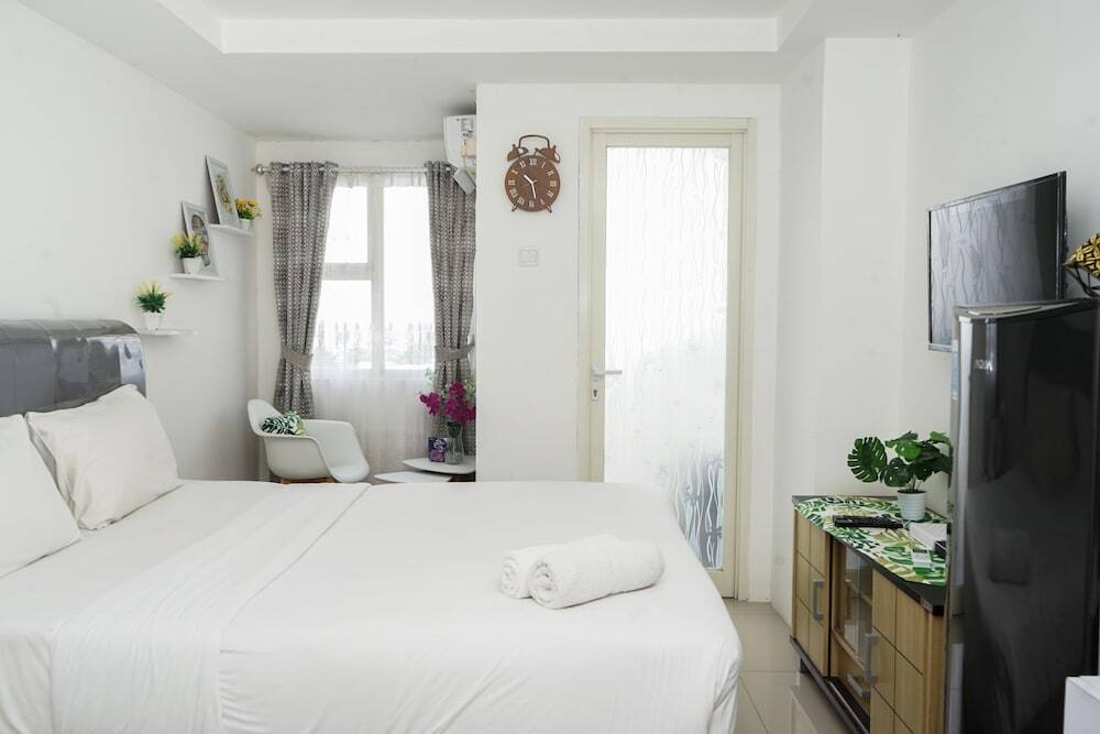 Южный Тангеранг: Best and Super Clean Unit Studio Baileys City Apartment