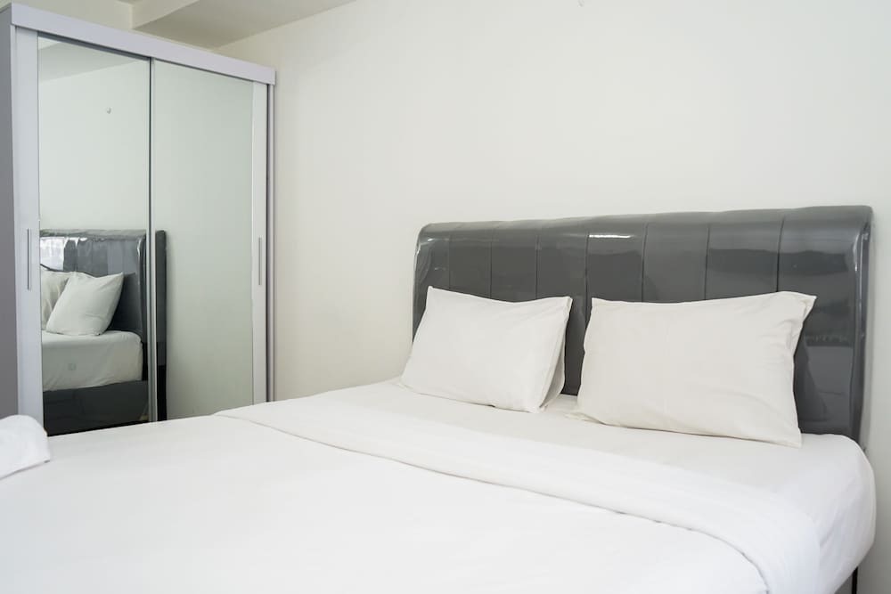 Южный Тангеранг: Best and Super Clean Unit Studio Baileys City Apartment