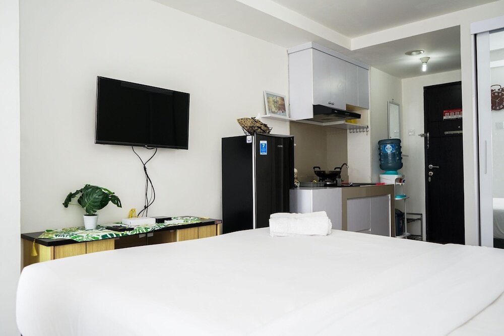 Южный Тангеранг: Best and Super Clean Unit Studio Baileys City Apartment