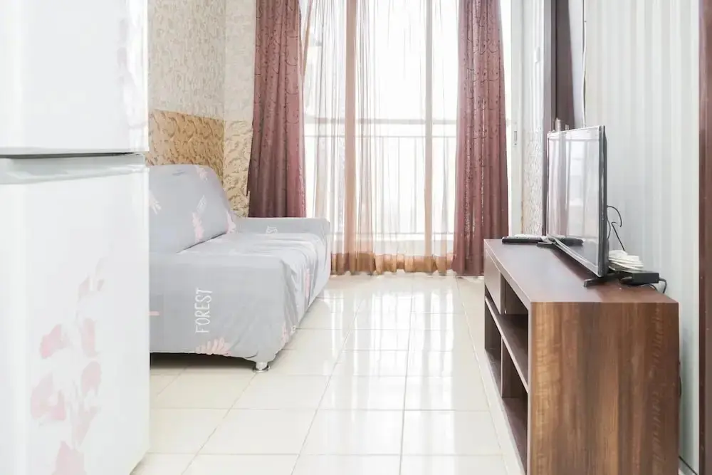 Южный Тангеранг: Spacious and Nice 2BR Serpong Greenview Apartment